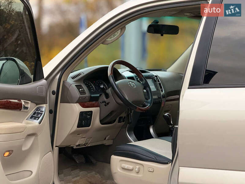 Внедорожник / Кроссовер Toyota Land Cruiser Prado 2003 в Чернигове