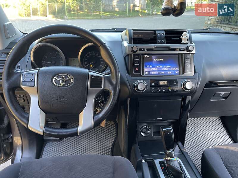 Внедорожник / Кроссовер Toyota Land Cruiser Prado 2013 в Ивано-Франковске
