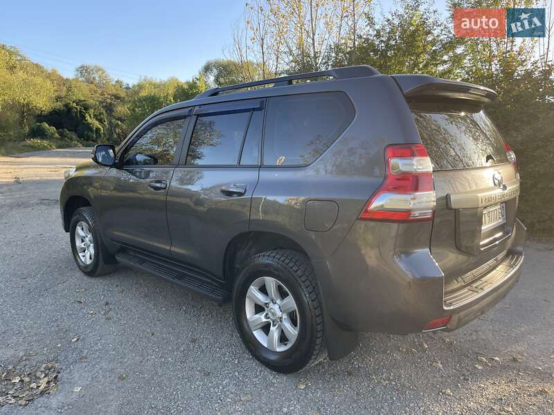 Внедорожник / Кроссовер Toyota Land Cruiser Prado 2013 в Ивано-Франковске