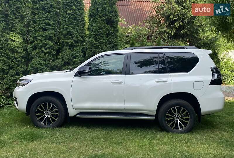 Позашляховик / Кросовер Toyota Land Cruiser Prado 2021 в Києві фото Позашляховик / Кросовер Toyota Land Cruiser Prado 2021 в Києві
