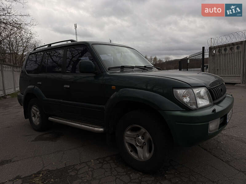 Внедорожник / Кроссовер Toyota Land Cruiser Prado 2000 в Киеве