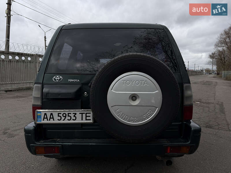 Внедорожник / Кроссовер Toyota Land Cruiser Prado 2000 в Киеве