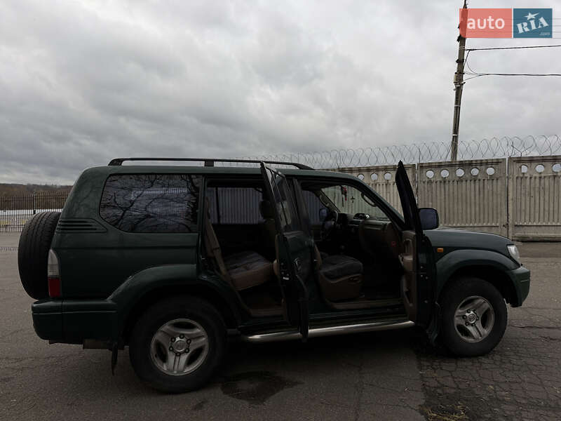 Внедорожник / Кроссовер Toyota Land Cruiser Prado 2000 в Киеве