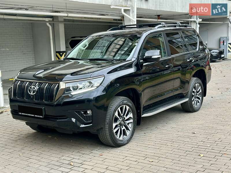 Позашляховик / Кросовер Toyota Land Cruiser Prado 2022 в Києві