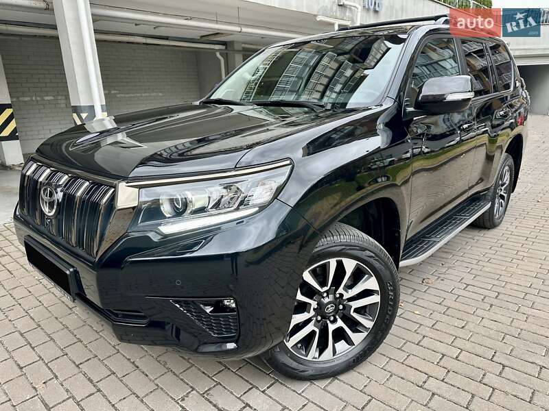 Позашляховик / Кросовер Toyota Land Cruiser Prado 2022 в Києві