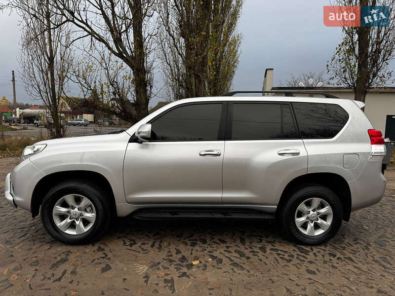 Внедорожник / Кроссовер Toyota Land Cruiser Prado 2010 в Ахтырке