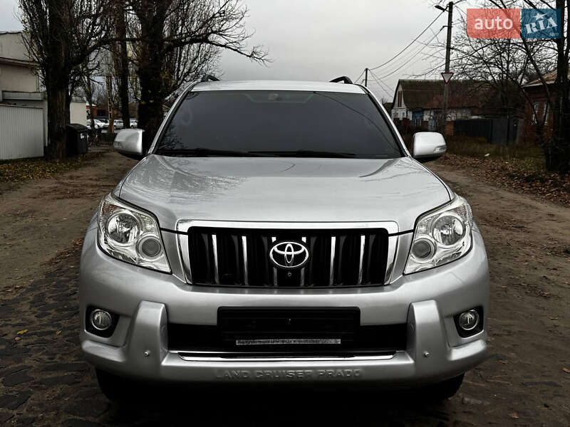 Внедорожник / Кроссовер Toyota Land Cruiser Prado 2010 в Ахтырке