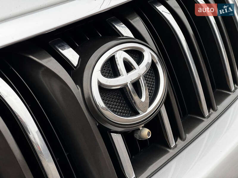 Внедорожник / Кроссовер Toyota Land Cruiser Prado 2010 в Ахтырке