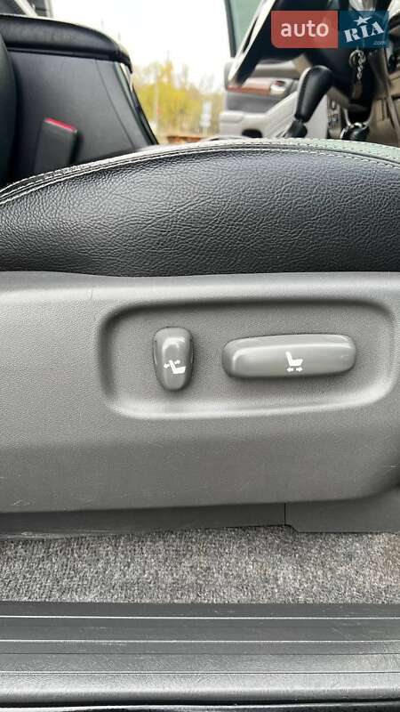 Позашляховик / Кросовер Toyota Land Cruiser Prado 2003 в Одесі