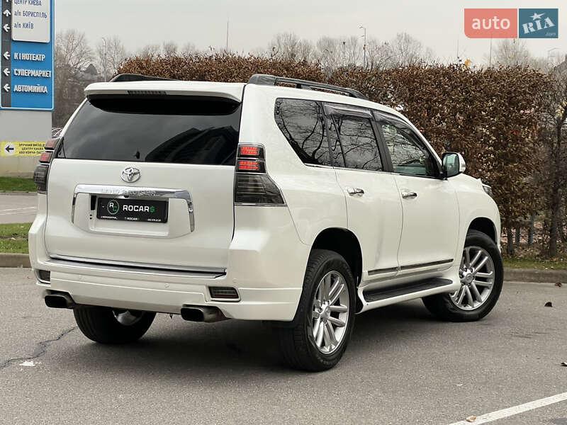 Внедорожник / Кроссовер Toyota Land Cruiser Prado 2010 в Киеве