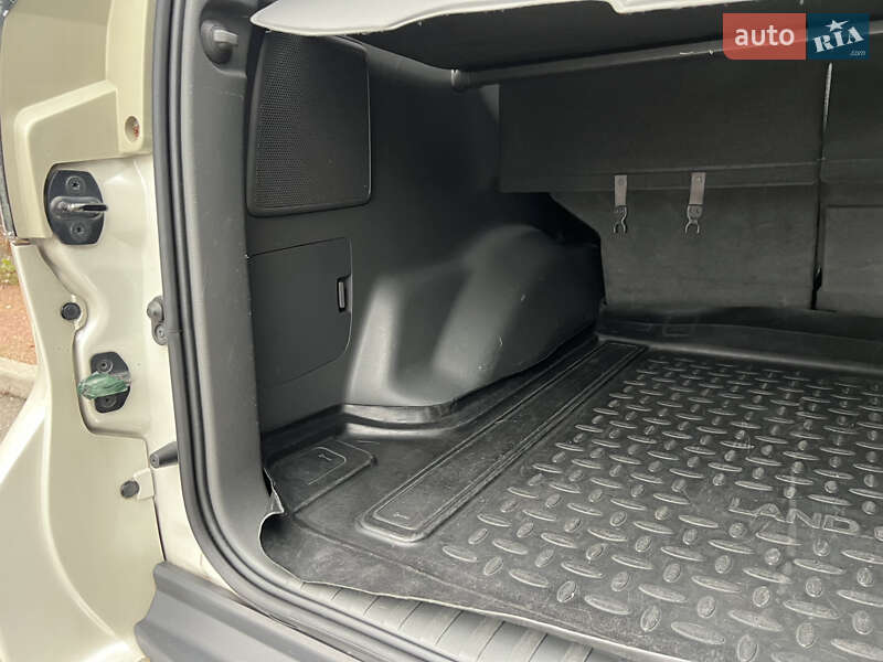 Внедорожник / Кроссовер Toyota Land Cruiser Prado 2010 в Киеве