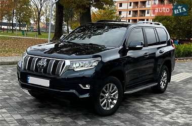 Внедорожник / Кроссовер Toyota Land Cruiser Prado 2019 в Мукачево