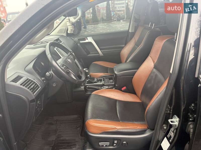 Внедорожник / Кроссовер Toyota Land Cruiser Prado 2023 в Тернополе