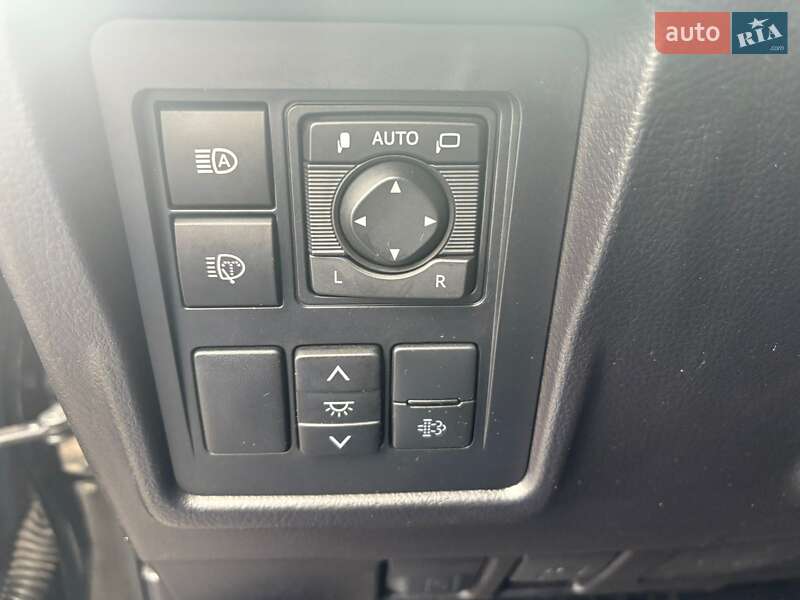 Внедорожник / Кроссовер Toyota Land Cruiser Prado 2023 в Тернополе