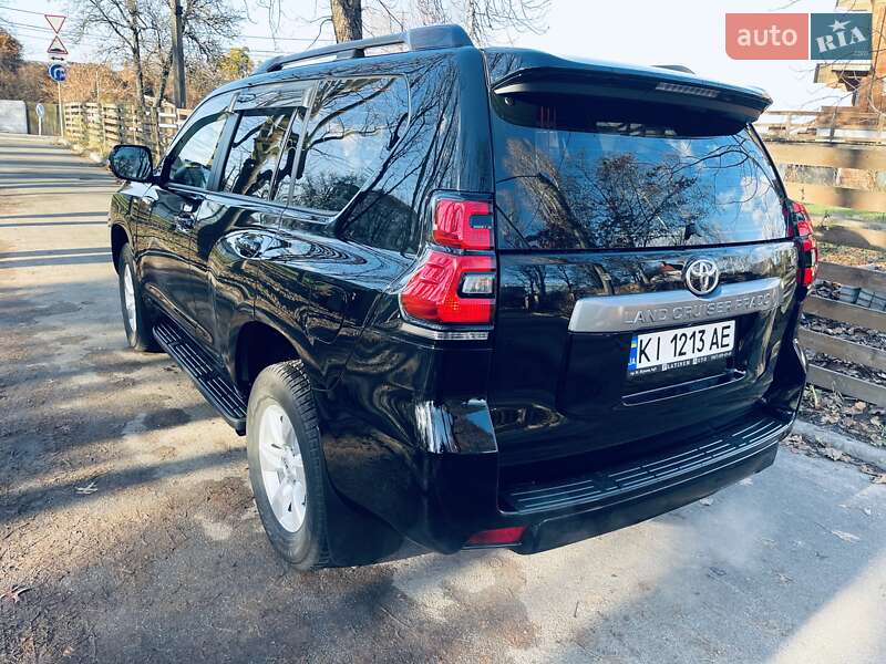 Внедорожник / Кроссовер Toyota Land Cruiser Prado 2019 в Киеве фото 5 Внедорожник / Кроссовер Toyota Land Cruiser Prado 2019 в Киеве