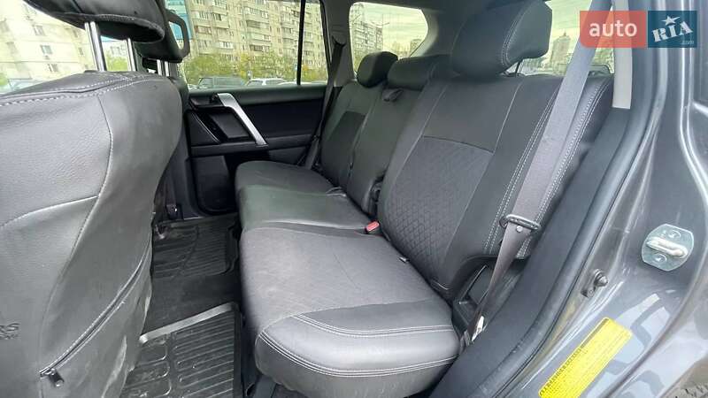 Внедорожник / Кроссовер Toyota Land Cruiser Prado 2015 в Киеве