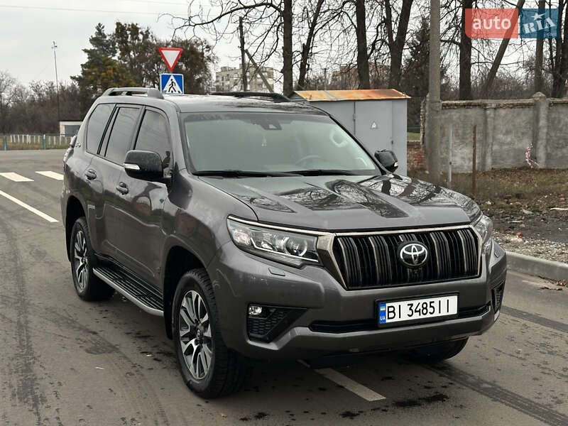 Позашляховик / Кросовер Toyota Land Cruiser Prado 2021 в Лубнах