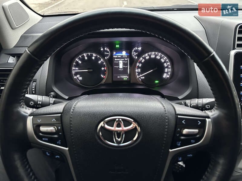 Позашляховик / Кросовер Toyota Land Cruiser Prado 2021 в Лубнах