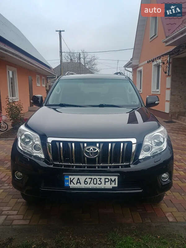 Внедорожник / Кроссовер Toyota Land Cruiser Prado 2013 в Ичне