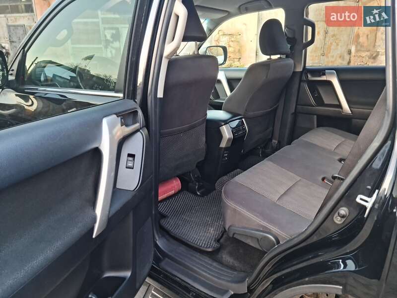 Внедорожник / Кроссовер Toyota Land Cruiser Prado 2020 в Одессе