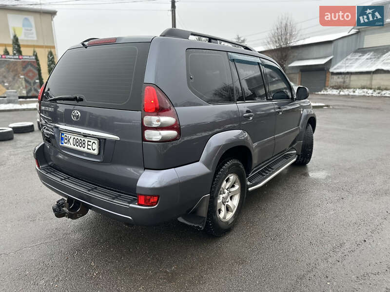 Позашляховик / Кросовер Toyota Land Cruiser Prado 2005 в Рівному