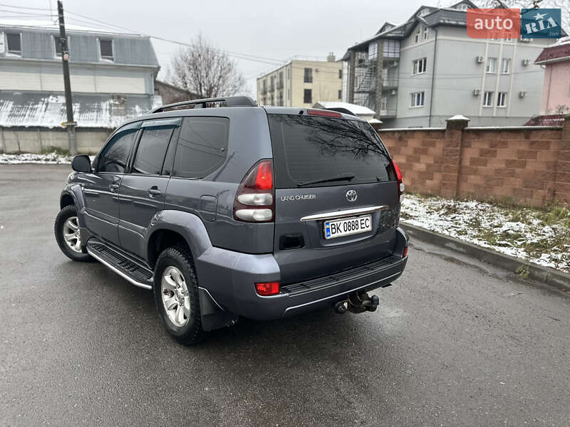 Позашляховик / Кросовер Toyota Land Cruiser Prado 2005 в Рівному