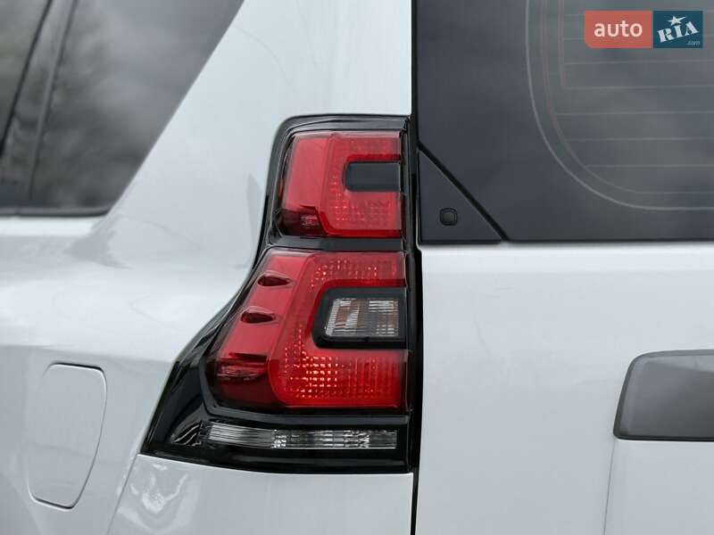 Внедорожник / Кроссовер Toyota Land Cruiser Prado 2019 в Виннице фото 25 Внедорожник / Кроссовер Toyota Land Cruiser Prado 2019 в Виннице