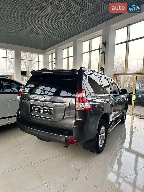 Внедорожник / Кроссовер Toyota Land Cruiser Prado 2017 в Николаеве