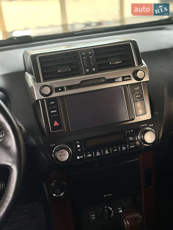 Внедорожник / Кроссовер Toyota Land Cruiser Prado 2017 в Николаеве