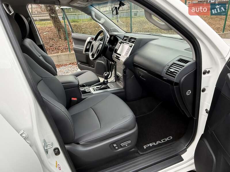 Внедорожник / Кроссовер Toyota Land Cruiser Prado 2019 в Виннице фото 29 Внедорожник / Кроссовер Toyota Land Cruiser Prado 2019 в Виннице