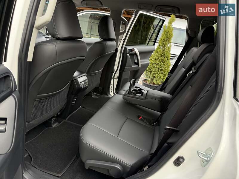 Внедорожник / Кроссовер Toyota Land Cruiser Prado 2019 в Виннице фото 34 Внедорожник / Кроссовер Toyota Land Cruiser Prado 2019 в Виннице