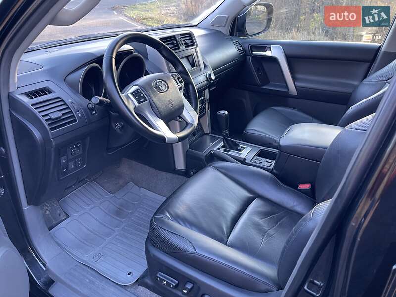 Внедорожник / Кроссовер Toyota Land Cruiser Prado 2010 в Прилуках