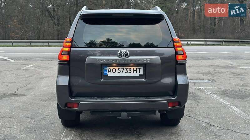 Внедорожник / Кроссовер Toyota Land Cruiser Prado 2019 в Киеве фото 5 Внедорожник / Кроссовер Toyota Land Cruiser Prado 2019 в Киеве
