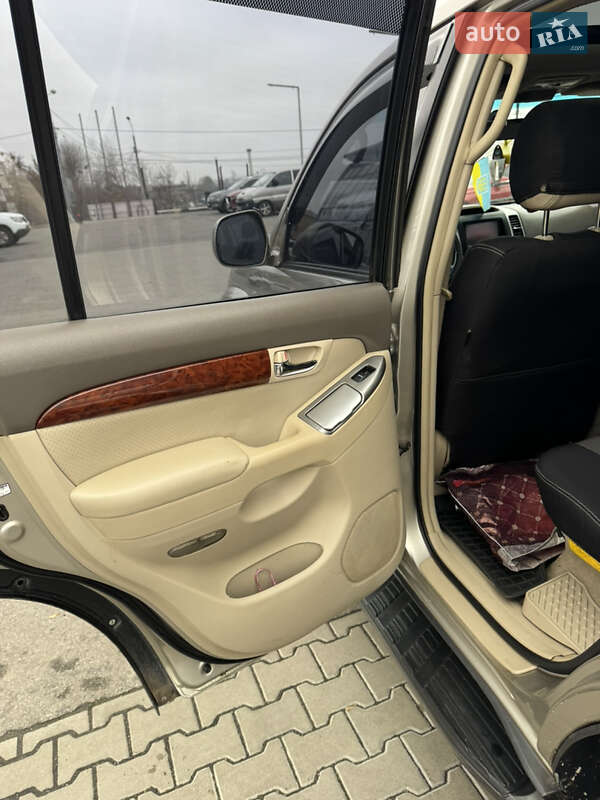 Внедорожник / Кроссовер Toyota Land Cruiser Prado 2004 в Харькове