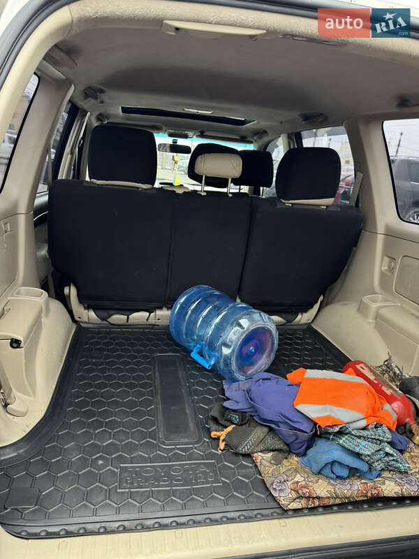 Внедорожник / Кроссовер Toyota Land Cruiser Prado 2004 в Харькове