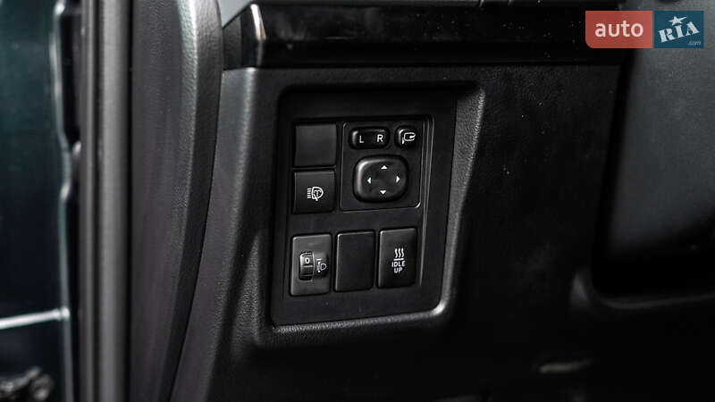 Внедорожник / Кроссовер Toyota Land Cruiser Prado 2019 в Львове