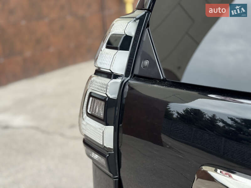 Внедорожник / Кроссовер Toyota Land Cruiser Prado 2021 в Днепре