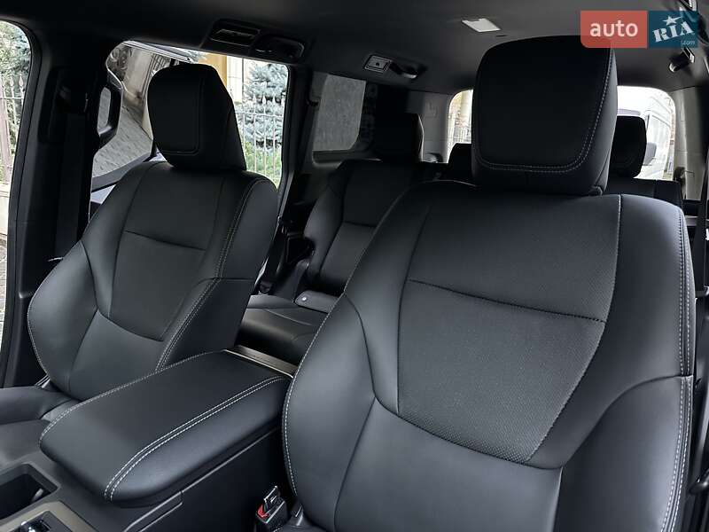 Внедорожник / Кроссовер Toyota Land Cruiser Prado 2024 в Киеве фото 33 Внедорожник / Кроссовер Toyota Land Cruiser Prado 2024 в Киеве