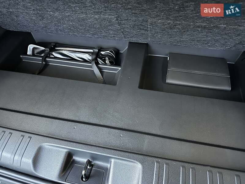 Внедорожник / Кроссовер Toyota Land Cruiser Prado 2024 в Киеве фото 77 Внедорожник / Кроссовер Toyota Land Cruiser Prado 2024 в Киеве