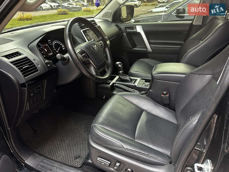 Внедорожник / Кроссовер Toyota Land Cruiser Prado 2021 в Киеве