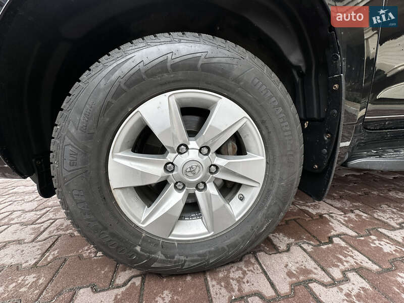 Внедорожник / Кроссовер Toyota Land Cruiser Prado 2021 в Киеве