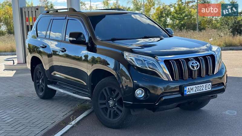 Внедорожник / Кроссовер Toyota Land Cruiser Prado 2010 в Житомире