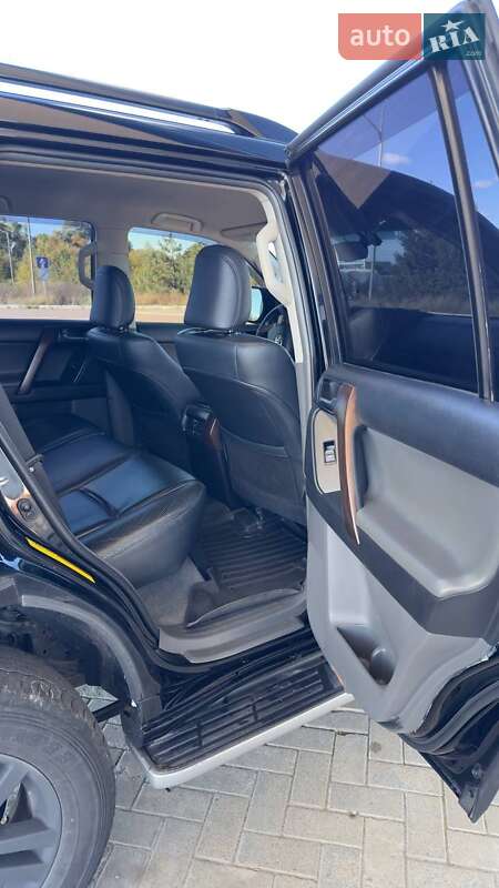 Внедорожник / Кроссовер Toyota Land Cruiser Prado 2010 в Житомире