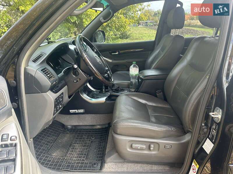 Позашляховик / Кросовер Toyota Land Cruiser Prado 2008 в Києві