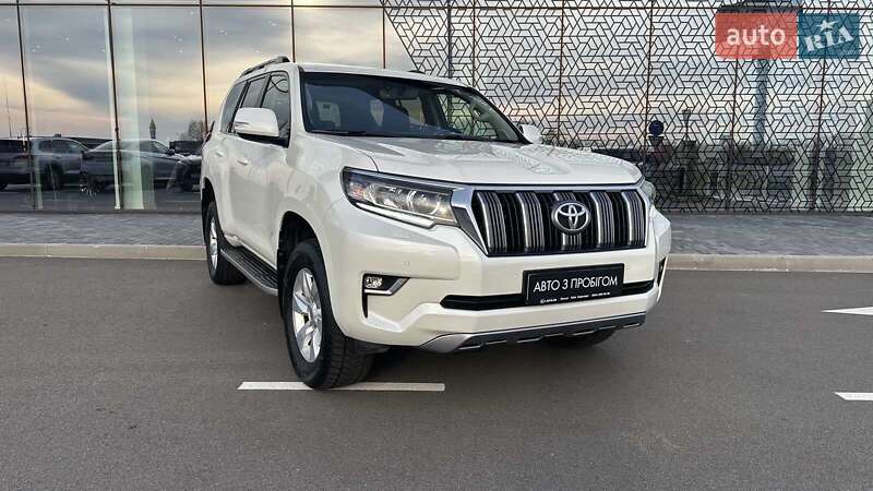 Позашляховик / Кросовер Toyota Land Cruiser Prado 2019 в Києві