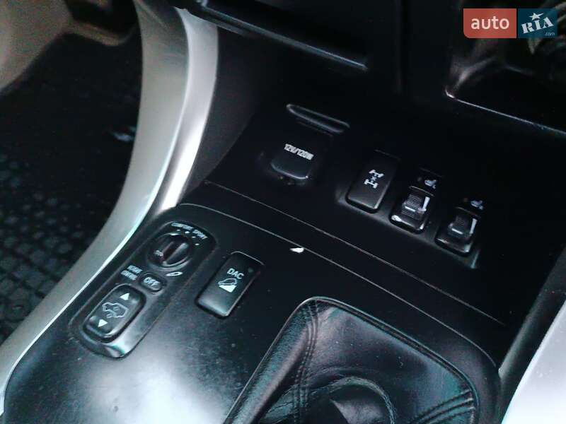 Внедорожник / Кроссовер Toyota Land Cruiser Prado 2006 в Хусте