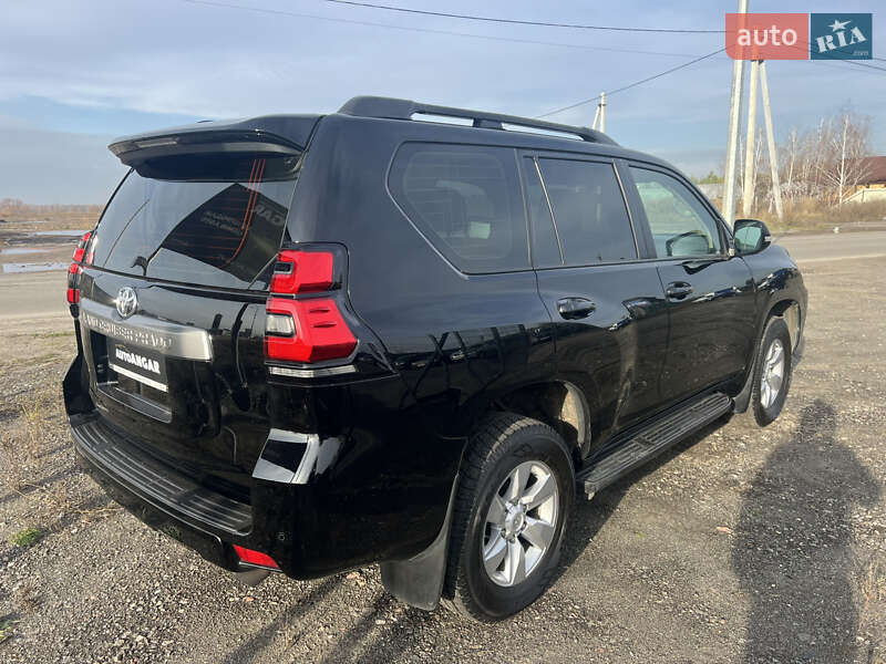 Позашляховик / Кросовер Toyota Land Cruiser Prado 2019 в Києві фото 6 Позашляховик / Кросовер Toyota Land Cruiser Prado 2019 в Києві
