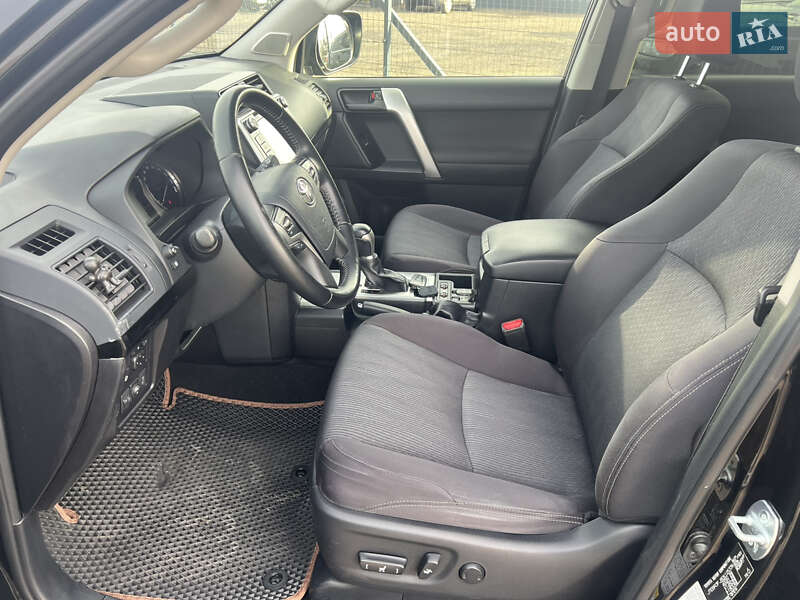 Позашляховик / Кросовер Toyota Land Cruiser Prado 2019 в Києві фото 10 Позашляховик / Кросовер Toyota Land Cruiser Prado 2019 в Києві