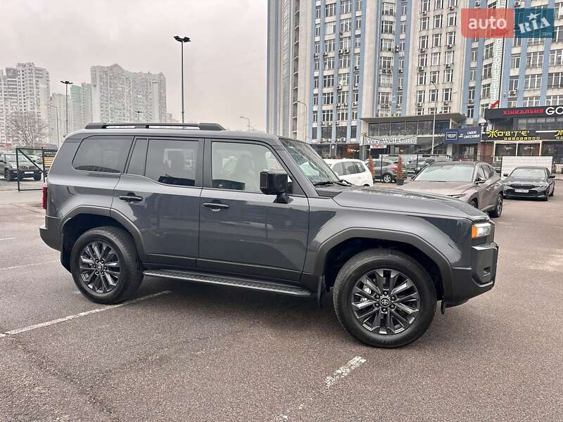Позашляховик / Кросовер Toyota Land Cruiser Prado 2024 в Києві