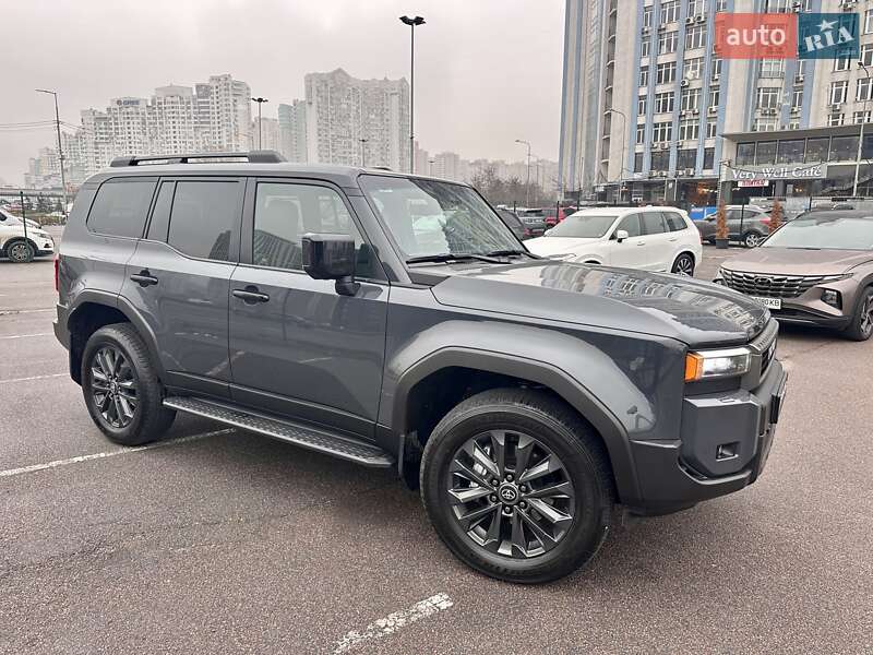 Позашляховик / Кросовер Toyota Land Cruiser Prado 2024 в Києві